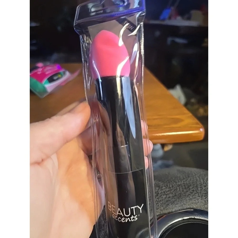Beauty Accents Teardrop Blender‎ Sponge